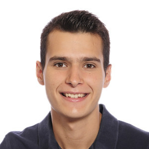 Photo: Profile picture of student Juan Pedro Díaz Martinez, black shirt, short dark hair